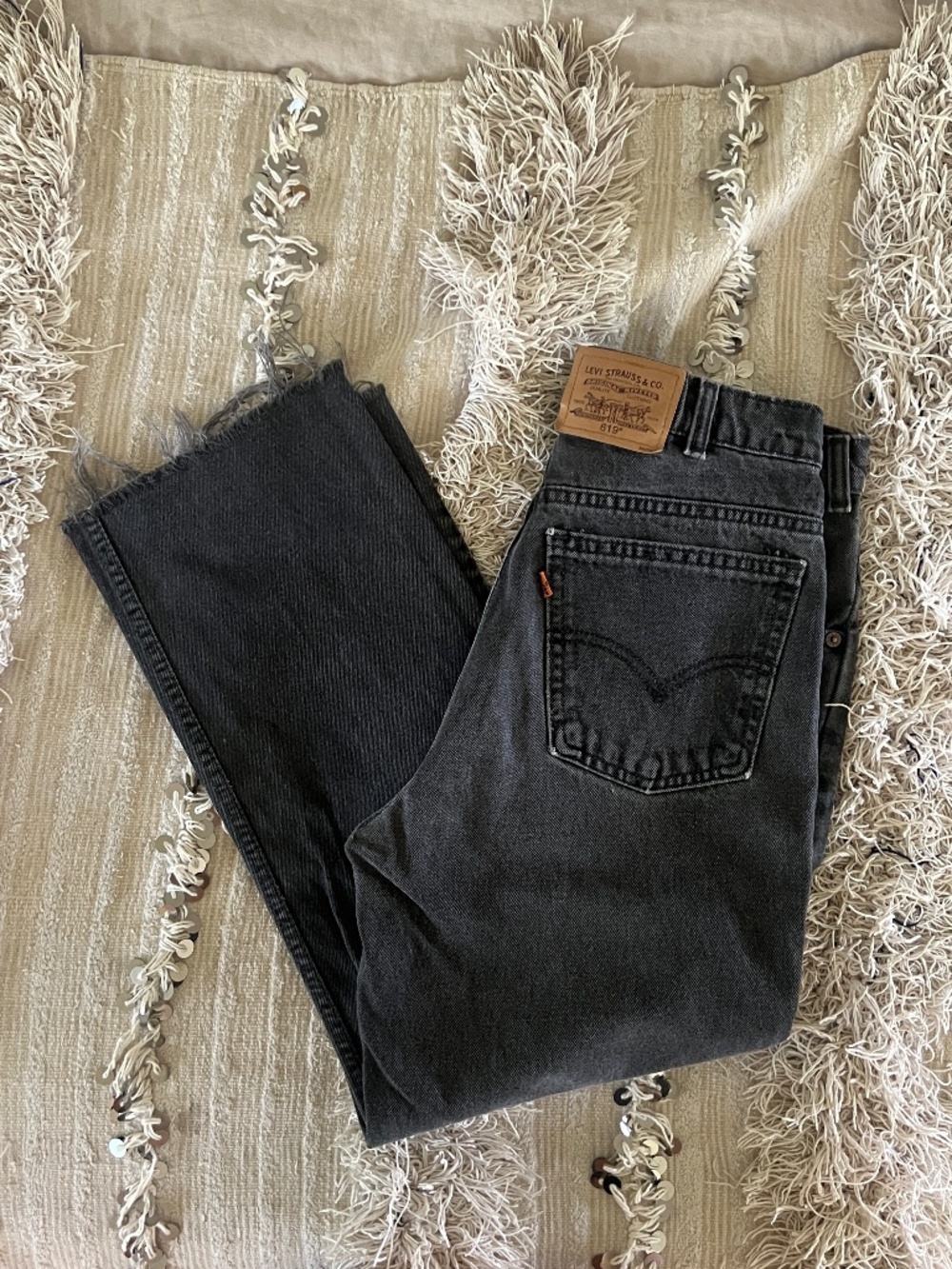 Vintage Levi’s 619 Orange Tab Jeans 32X30 Crop Frayed Hem